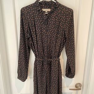 Ann Taylor LOFT dress. Black with beige abstract pattern. Size 8.